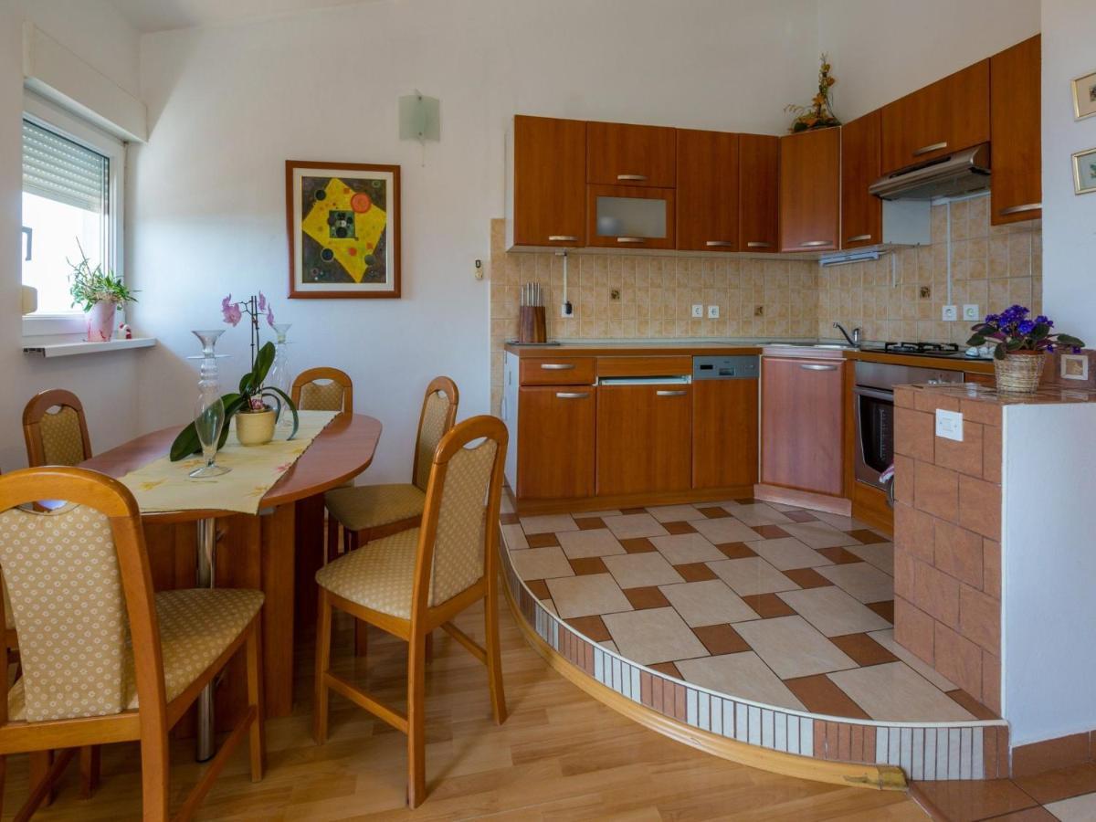 Apartments Ani Crikvenica Eksteriør billede